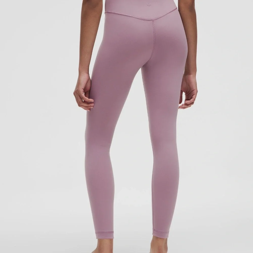 NWT ๐ Lululemon Wunder Under SmoothCover High-Rise Tight 25โ in Lavender Luxe - Picture 1 of 11